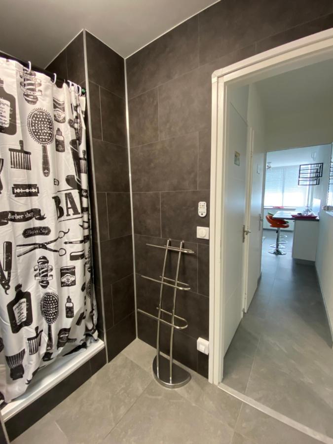 Le Mun-T2, 60M2, Balcons, Parking, Wifi, Linge, Produits, Face A La Gerdarmerie, Vue Cathedrale Reims Buitenkant foto